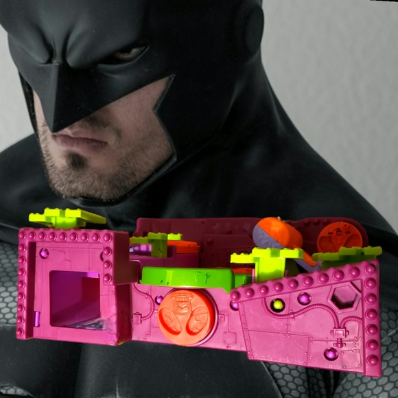 Fisher-Price Imaginext 2009 DC Super Friends The Joker's Fun House Playset Only - Picture 5 of 7